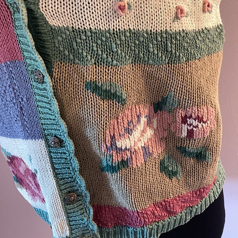 Vintage Floral Sweater Vest - Picture 4 of 13